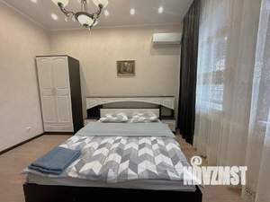 1-к квартира, посуточно, 40м2, 1/25 этаж