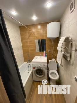 1-к квартира, посуточно, 35м2, 18/18 этаж