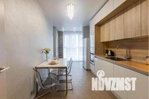 1-к квартира, посуточно, 40м2, 23/25 этаж