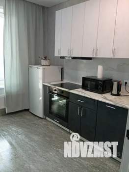 1-к квартира, посуточно, 32м2, 8/10 этаж