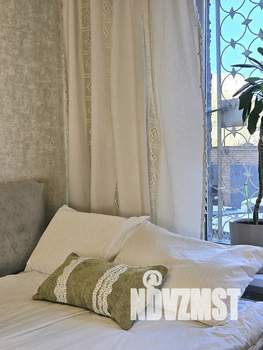 Студия квартира, посуточно, 14м2, 1/9 этаж