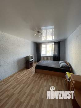 1-к квартира, посуточно, 37м2, 2/16 этаж