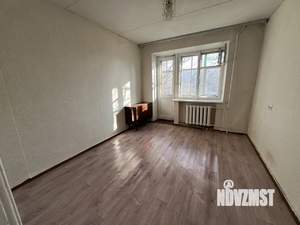 4-к квартира, вторичка, 61м2, 2/5 этаж