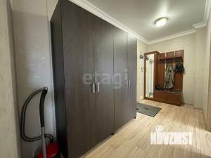 2-к квартира, вторичка, 69м2, 8/25 этаж