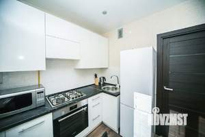 2-к квартира, вторичка, 42м2, 1/5 этаж