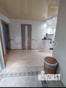 3-к квартира, вторичка, 104м2, 9/10 этаж