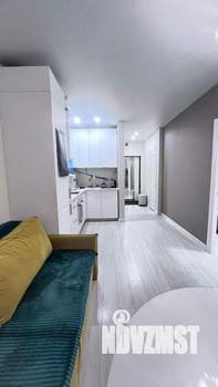 2-к квартира, вторичка, 42м2, 3/33 этаж