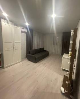 2-к квартира, вторичка, 78м2, 8/15 этаж