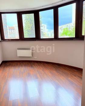 3-к квартира, вторичка, 90м2, 2/8 этаж