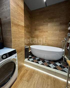 4-к квартира, вторичка, 105м2, 2/10 этаж