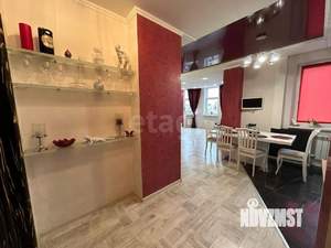 4-к квартира, вторичка, 130м2, 8/17 этаж