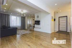 4-к квартира, вторичка, 141м2, 3/23 этаж