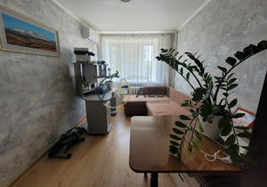 4-к квартира, вторичка, 98м2, 4/9 этаж
