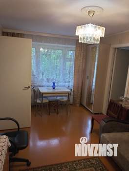 2-к квартира, вторичка, 45м2, 1/4 этаж