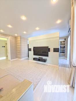 3-к квартира, вторичка, 135м2, 11/14 этаж