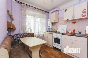 2-к квартира, вторичка, 42м2, 3/5 этаж