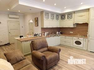 3-к квартира, вторичка, 100м2, 2/10 этаж
