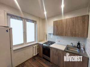 2-к квартира, вторичка, 42м2, 1/9 этаж