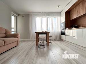 3-к квартира, вторичка, 55м2, 23/27 этаж