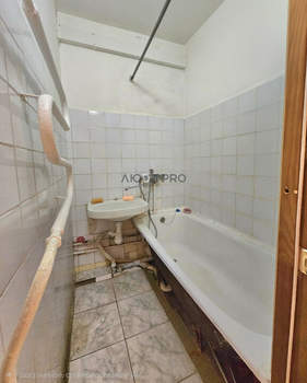 3-к квартира, вторичка, 57м2, 3/5 этаж