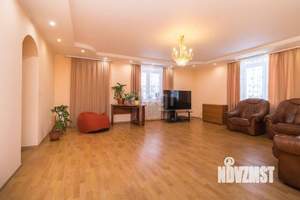 3-к квартира, вторичка, 113м2, 8/16 этаж