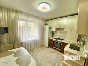 3-к квартира, вторичка, 68м2, 2/2 этаж