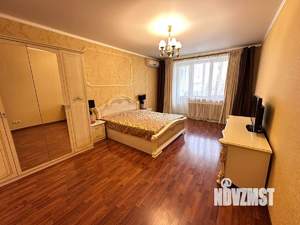 2-к квартира, вторичка, 70м2, 3/5 этаж