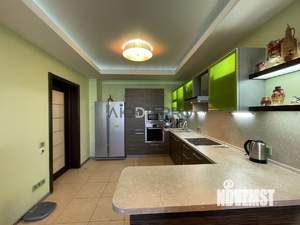 4-к квартира, вторичка, 136м2, 7/13 этаж