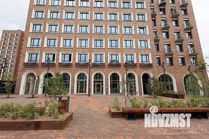 4-к квартира, вторичка, 132м2, 2/8 этаж