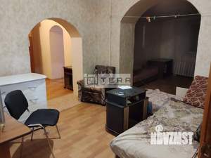 4-к квартира, вторичка, 98м2, 1/9 этаж