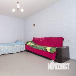 2-к квартира, вторичка, 63м2, 1/10 этаж
