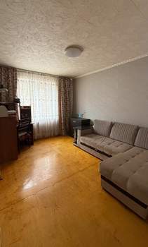 3-к квартира, вторичка, 74м2, 1/9 этаж