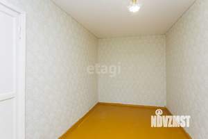 2-к квартира, вторичка, 40м2, 1/4 этаж