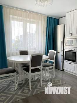 4-к квартира, вторичка, 82м2, 6/19 этаж