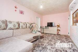 2-к квартира, вторичка, 44м2, 1/5 этаж