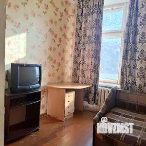 2-к квартира, вторичка, 37м2, 1/5 этаж