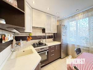 3-к квартира, вторичка, 61м2, 2/10 этаж