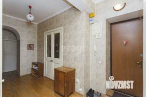 3-к квартира, вторичка, 104м2, 2/4 этаж