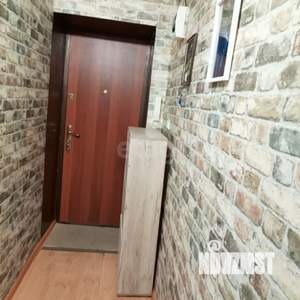 2-к квартира, вторичка, 43м2, 1/9 этаж