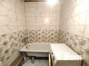 2-к квартира, вторичка, 42м2, 1/5 этаж