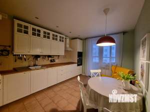 4-к квартира, вторичка, 130м2, 2/18 этаж