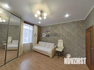 2-к квартира, вторичка, 61м2, 1/3 этаж