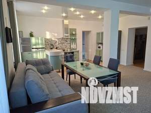 3-к квартира, вторичка, 87м2, 2/5 этаж