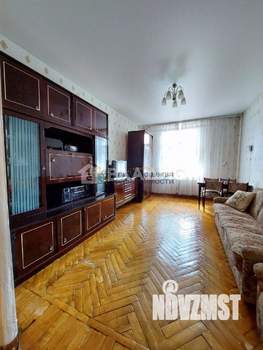 2-к квартира, вторичка, 63м2, 2/4 этаж