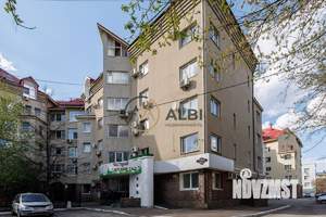 Студия квартира, вторичка, 81м2, 3/6 этаж