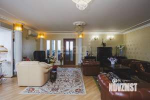 4-к квартира, вторичка, 161м2, 9/15 этаж