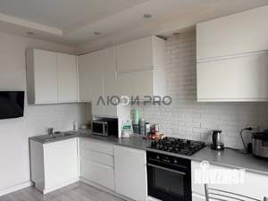 2-к квартира, вторичка, 59м2, 1/4 этаж