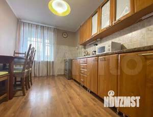 4-к квартира, вторичка, 103м2, 8/10 этаж