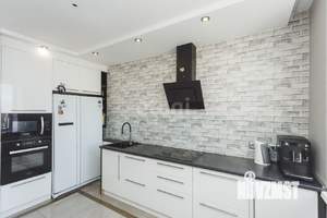 3-к квартира, вторичка, 103м2, 14/18 этаж