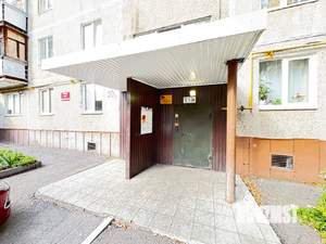 2-к квартира, вторичка, 42м2, 9/9 этаж